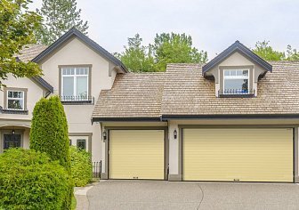 Секционные гаражные ворота Doorhan RSD01 BIW (3100х2200)